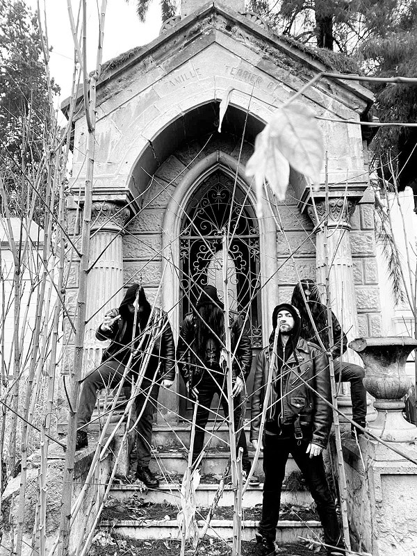 Rotten Tomb